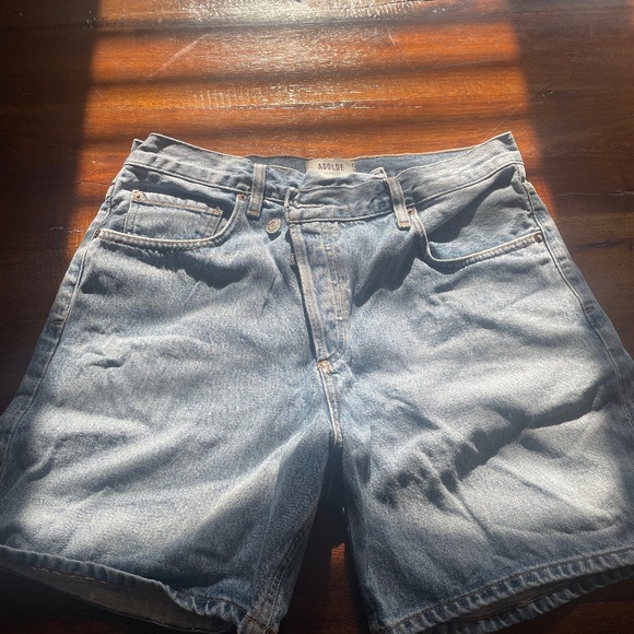 Agolde Offset Hem Denim Shorts - Picture 2 of 4